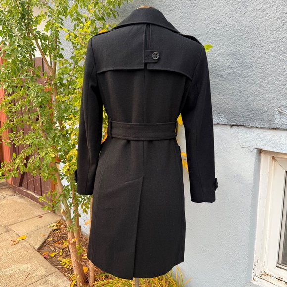 Classic Kenneth Cole Black belted trench coat - Picture 2 of 14